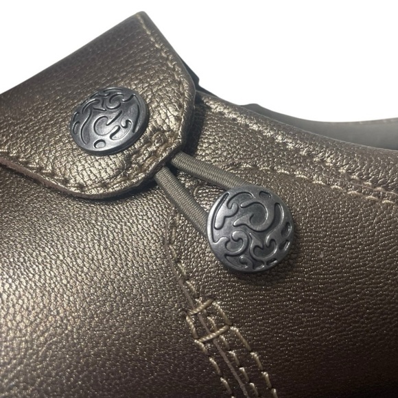 NWT Clarks Women’s Ashland Lane Leather Metallic Slip On Loafers - Picture 4 of 9